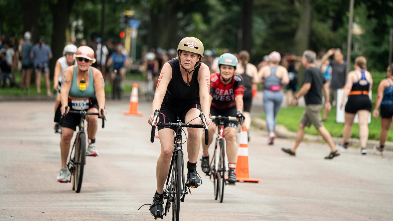 Andrea cycling in triathlon