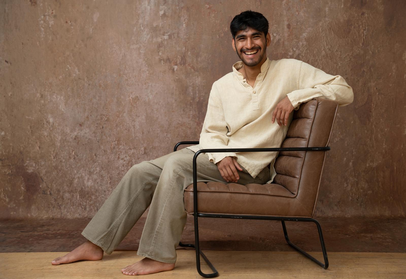 Rigo portrait in chair